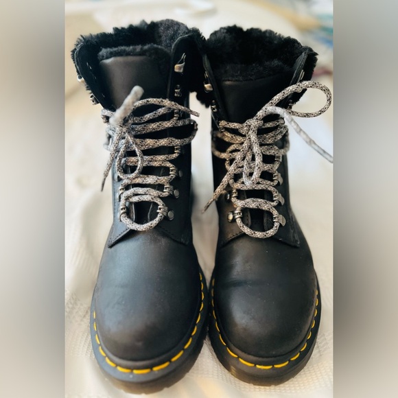DR MARTENS FAUX FUR - Picture 1 of 5